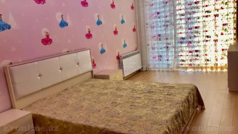 Kirayə verilir 4 otaqlı Mənzil Yeni tikili 181 m² Xətai m. - şəkil 16
