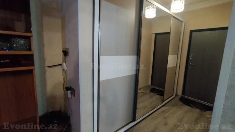 Satılır 4 otaqlı Mənzil Köhnə tikili 100 m² Həzi Aslanov m. - şəkil 4