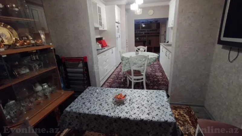 Satılır 4 otaqlı Mənzil Köhnə tikili 100 m² Həzi Aslanov m. - şəkil 13