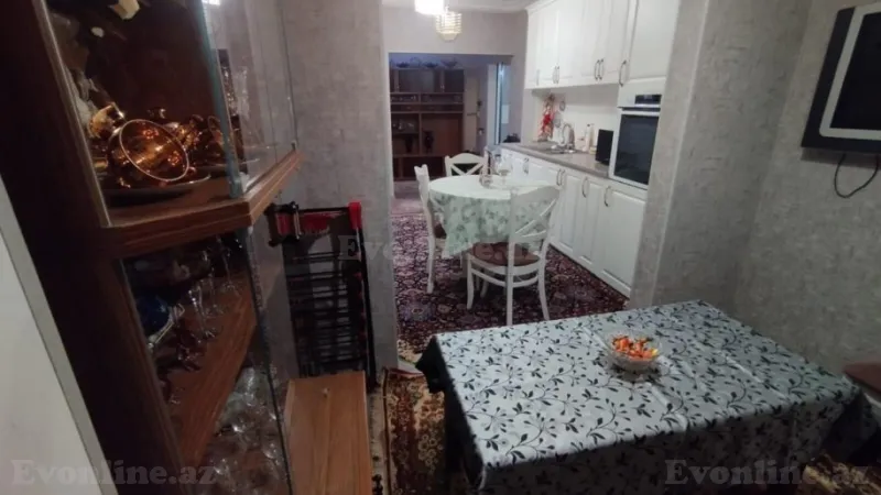 Satılır 4 otaqlı Mənzil Köhnə tikili 100 m² Həzi Aslanov m. - şəkil 14