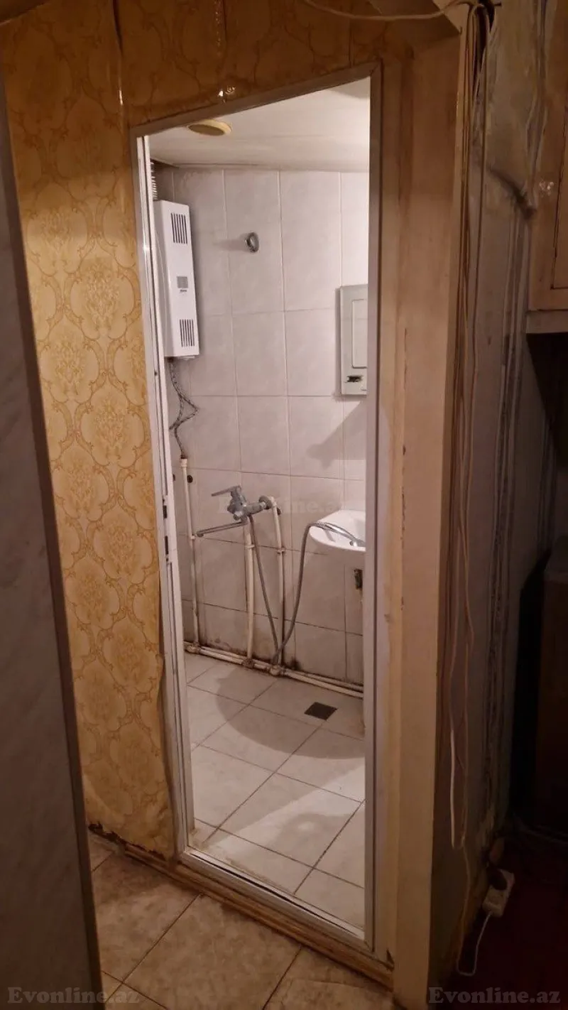 Satılır 2 otaqlı Mənzil Köhnə tikili 30 m² Gənclik m. - şəkil 6