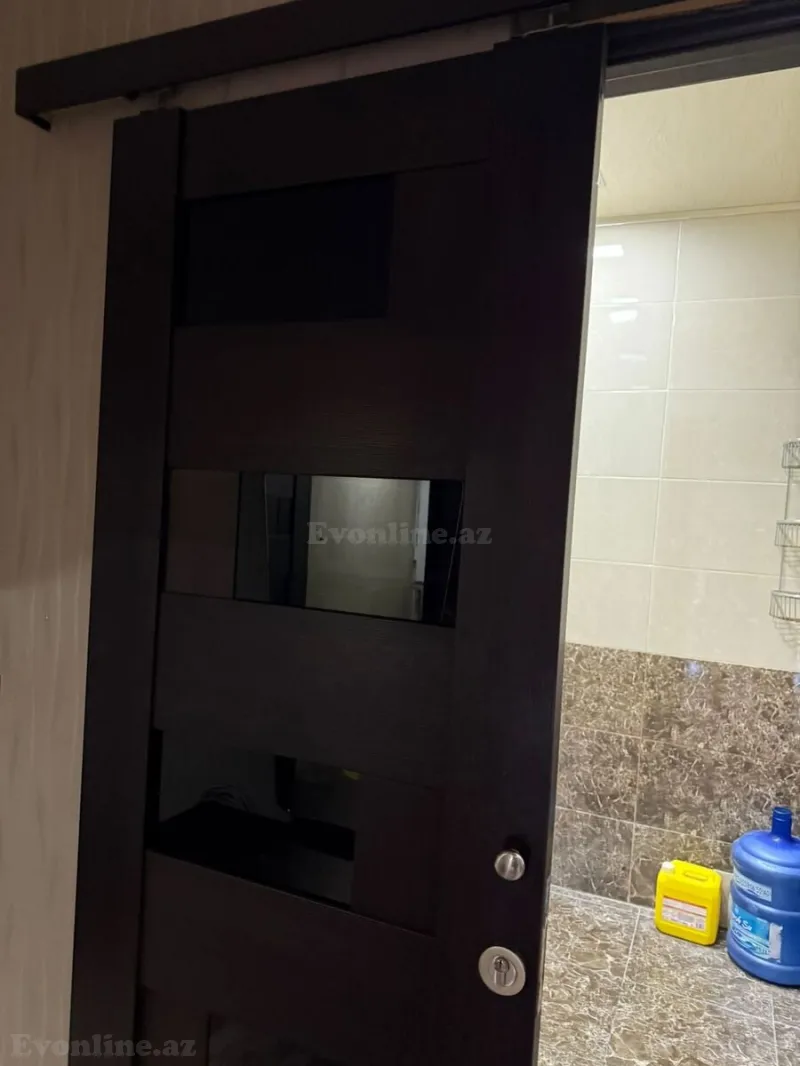 Satılır 1 otaqlı Mənzil Köhnə tikili 35 m² İnşaatçılar m. - şəkil 17