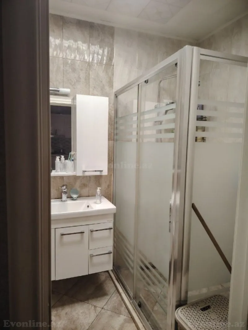 Satılır 2 otaqlı Mənzil Yeni tikili 70 m² Səbail r. - şəkil 12