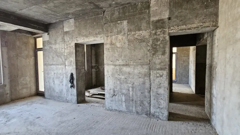 Satılır 4 otaqlı Mənzil Yeni tikili 182 m² 28 May m. - şəkil 3