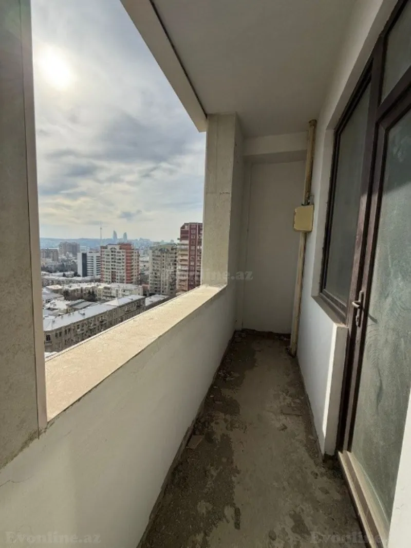 Satılır 3 otaqlı Mənzil Yeni tikili 113 m² 28 May m. - şəkil 3