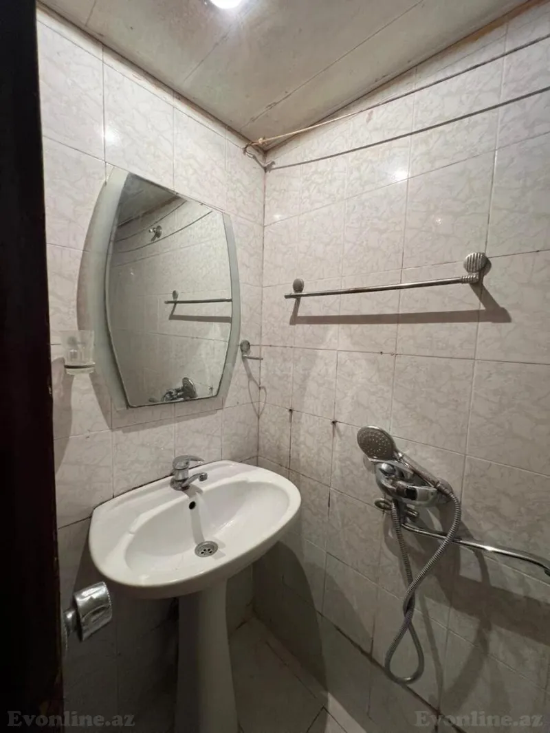 Kirayə verilir 2 otaqlı Mənzil Köhnə tikili 40 m² 5-ci mikrorayon - şəkil 3