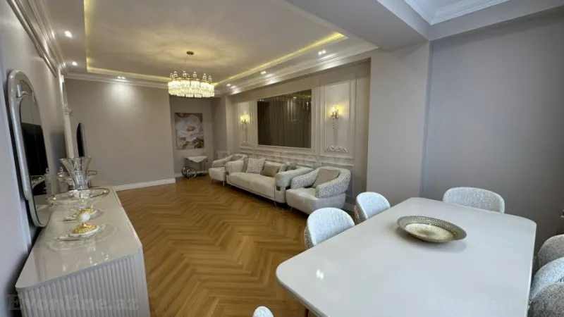 Satılır 3 otaqlı Mənzil Yeni tikili 130 m² Nərimanov r. - şəkil 2
