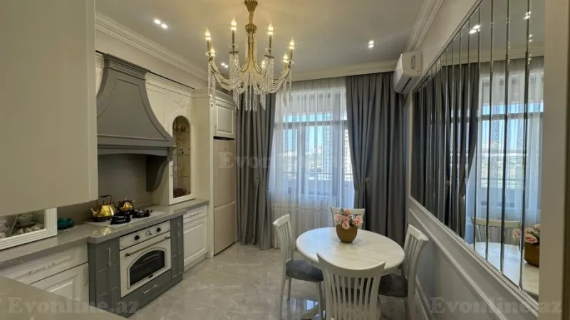 Satılır 3 otaqlı Mənzil Yeni tikili 130 m² Nərimanov r. - şəkil 6