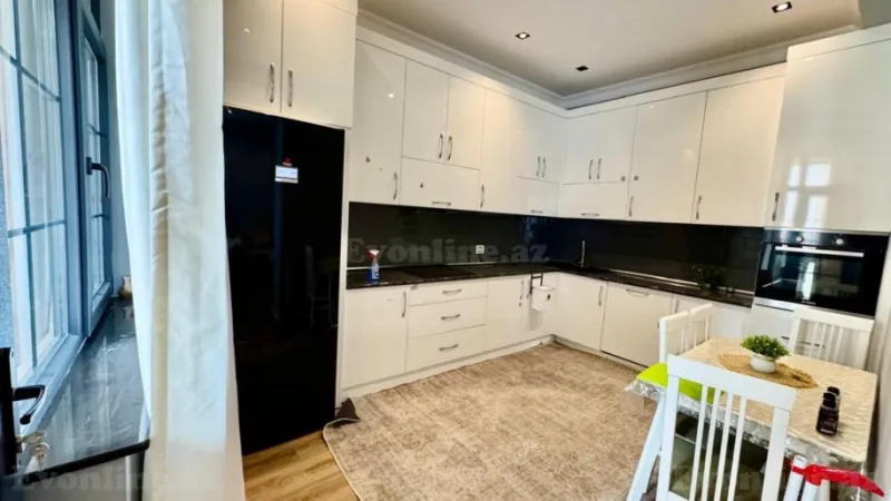 Kirayə verilir 3 otaqlı Mənzil Yeni tikili 130 m² Elmlər Akademiyası m. - şəkil 13