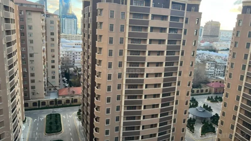 Satılır 2 otaqlı Mənzil Yeni tikili 85 m² 28 May m. - şəkil 12