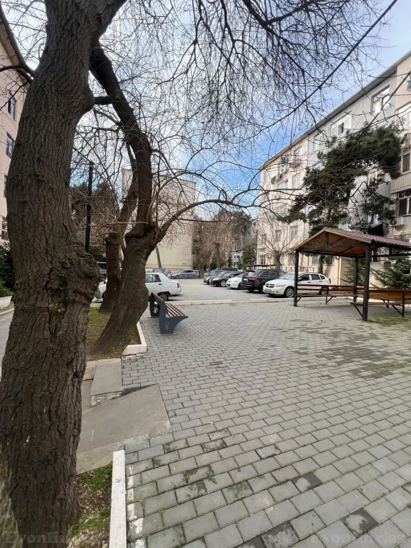 Satılır 2 otaqlı Mənzil Köhnə tikili 55 m² 20 Yanvar m. - şəkil 18