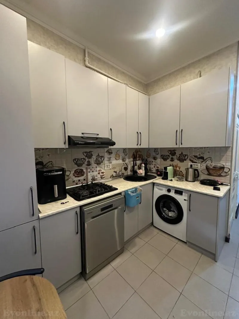 Satılır 3 otaqlı Mənzil Köhnə tikili 75 m² Xətai r. - şəkil 9