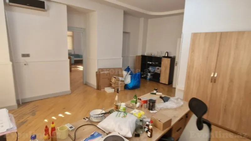 Kirayə verilir Ofis 90 m² Yasamal - şəkil 9