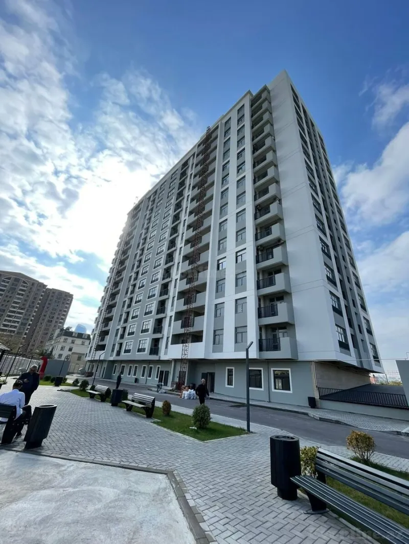 Satılır 4 otaqlı Mənzil Yeni tikili 182 m² Xətai m.