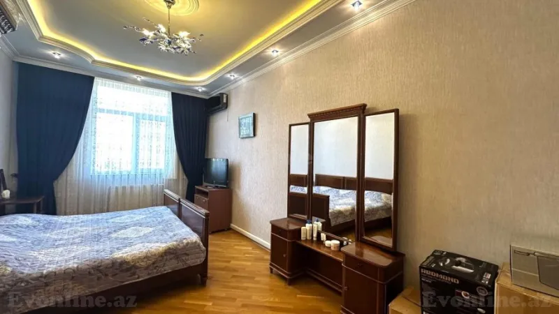 Satılır 3 otaqlı Mənzil Yeni tikili 140 m² İnşaatçılar m. - şəkil 4