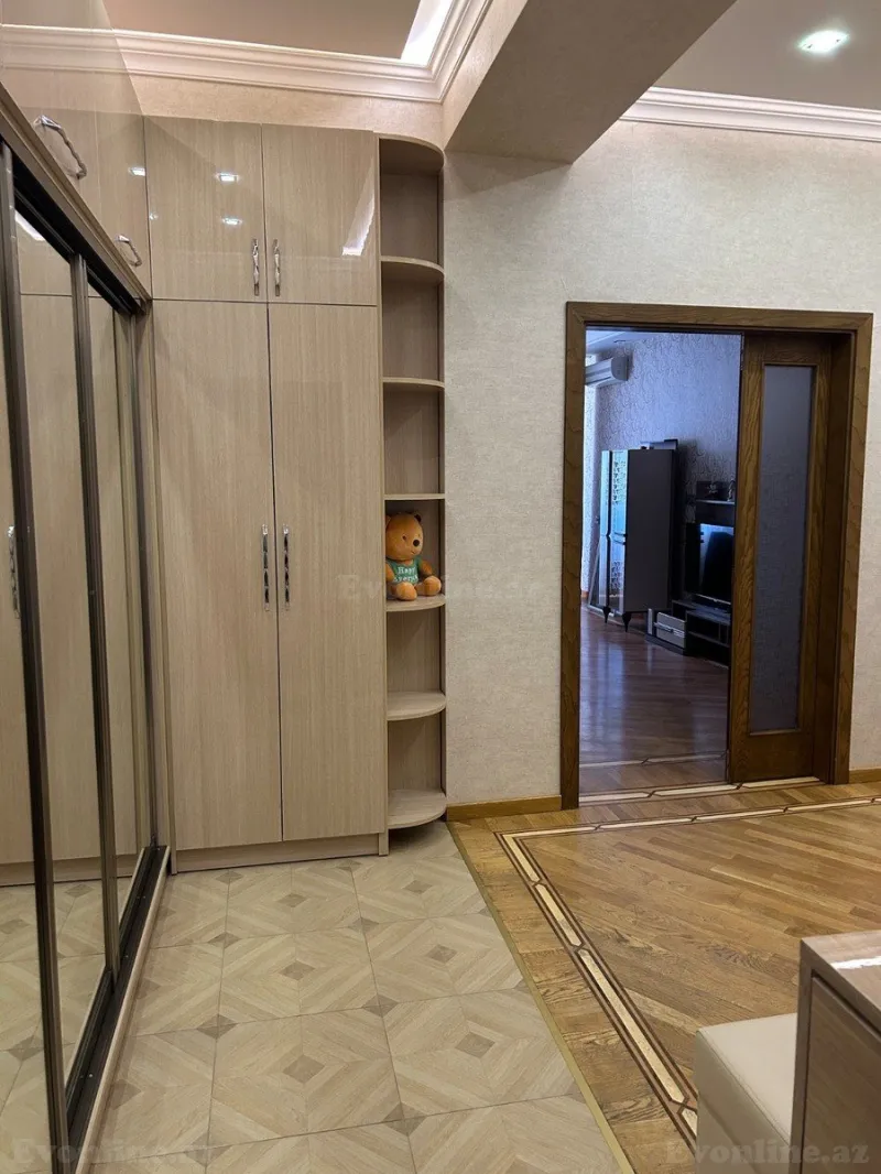 Satılır 3 otaqlı Mənzil Yeni tikili 145 m² Nəsimi r. - şəkil 19