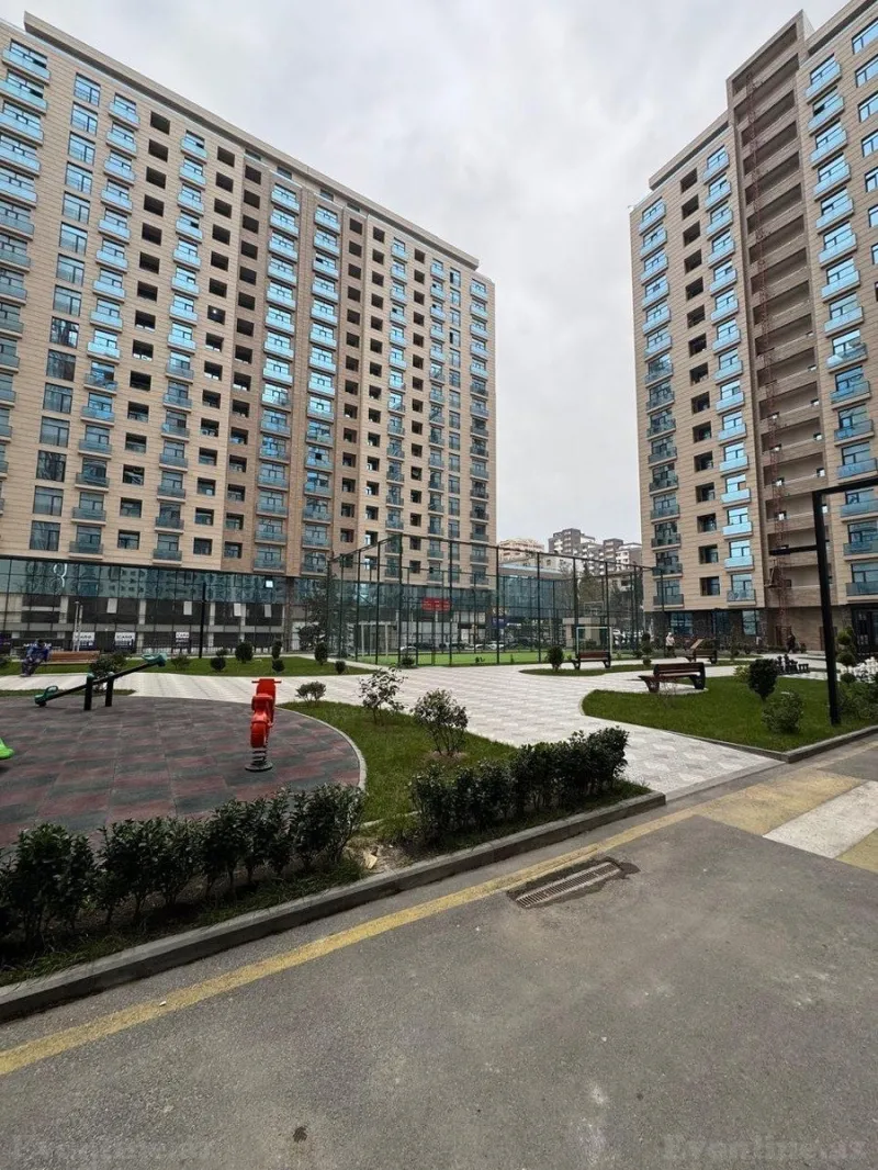 Satılır 2 otaqlı Mənzil Yeni tikili 67 m² 28 May m.