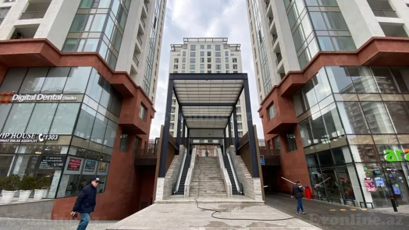 Satılır 3 otaqlı Mənzil Yeni tikili 130 m² Elmlər Akademiyası m. - şəkil 3