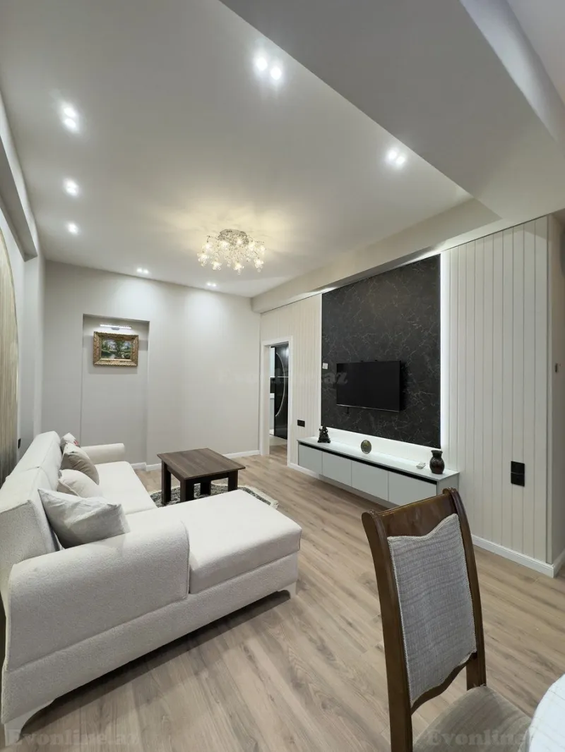 Satılır 2 otaqlı Mənzil Yeni tikili 68 m² Azadlıq prospekti m. - şəkil 3