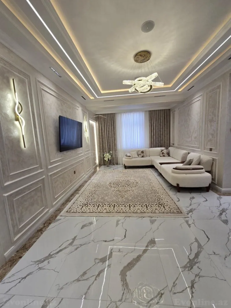 Satılır 3 otaqlı Mənzil Yeni tikili 160 m² 8 Noyabr m.