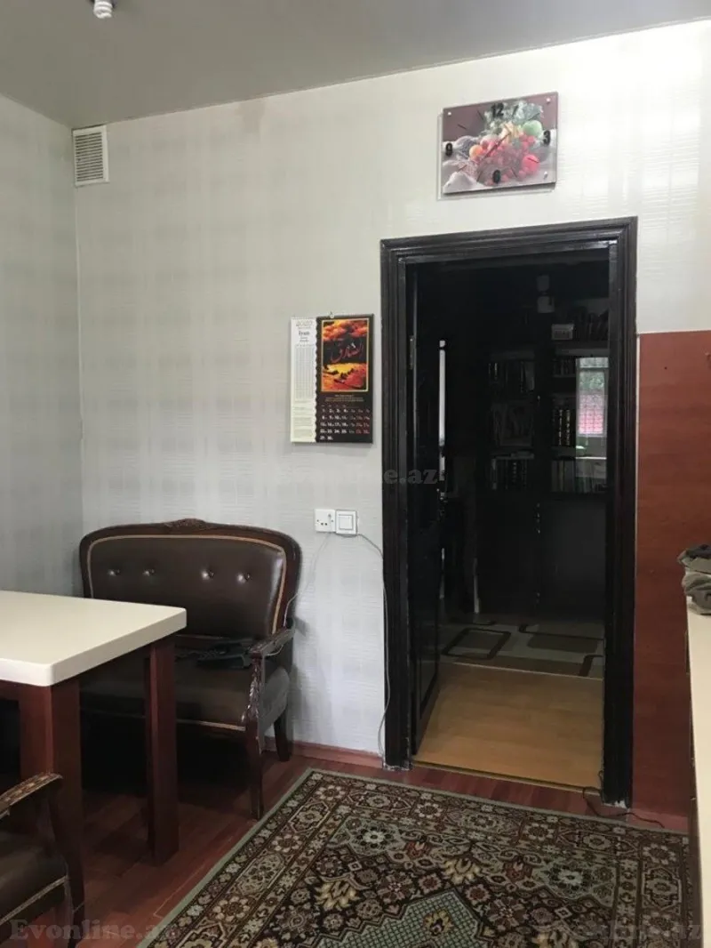 Satılır 5 otaqlı Mənzil Köhnə tikili 115 m² Əhmədli - şəkil 2