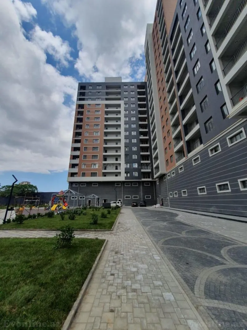 Kirayə verilir 2 otaqlı Mənzil Yeni tikili 108 m² 8 Noyabr m.