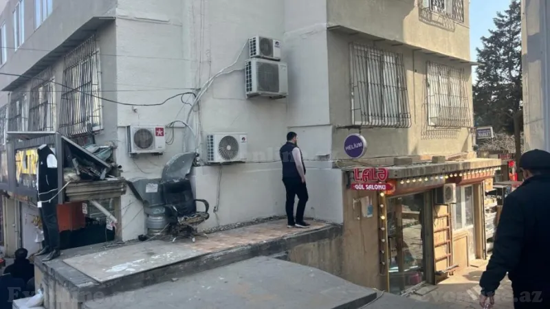 Satılır 5 otaqlı Mənzil Köhnə tikili 140 m² 8-ci mikrorayon - şəkil 2