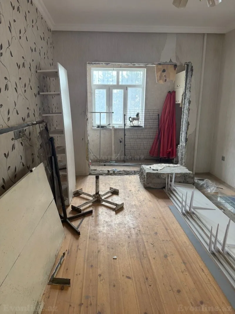 Satılır 5 otaqlı Mənzil Köhnə tikili 140 m² 8-ci mikrorayon - şəkil 6