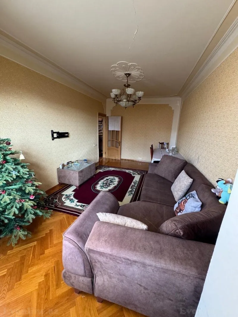 Satılır 2 otaqlı Mənzil Köhnə tikili 65 m² 4-cü mikrorayon - şəkil 7