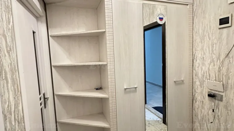Satılır 2 otaqlı Mənzil Yeni tikili 50 m² Yasamal - şəkil 3