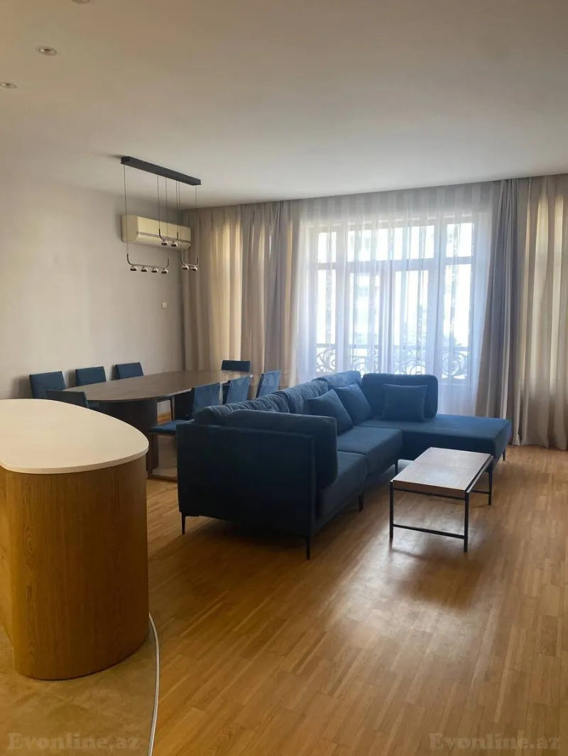 Satılır 3 otaqlı Mənzil Yeni tikili 151 m² 28 May m. - şəkil 3