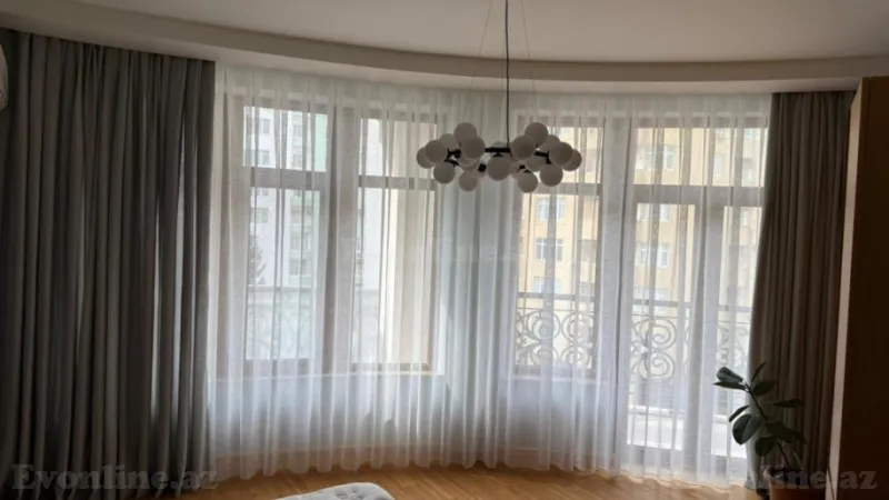 Satılır 3 otaqlı Mənzil Yeni tikili 151 m² 28 May m. - şəkil 5