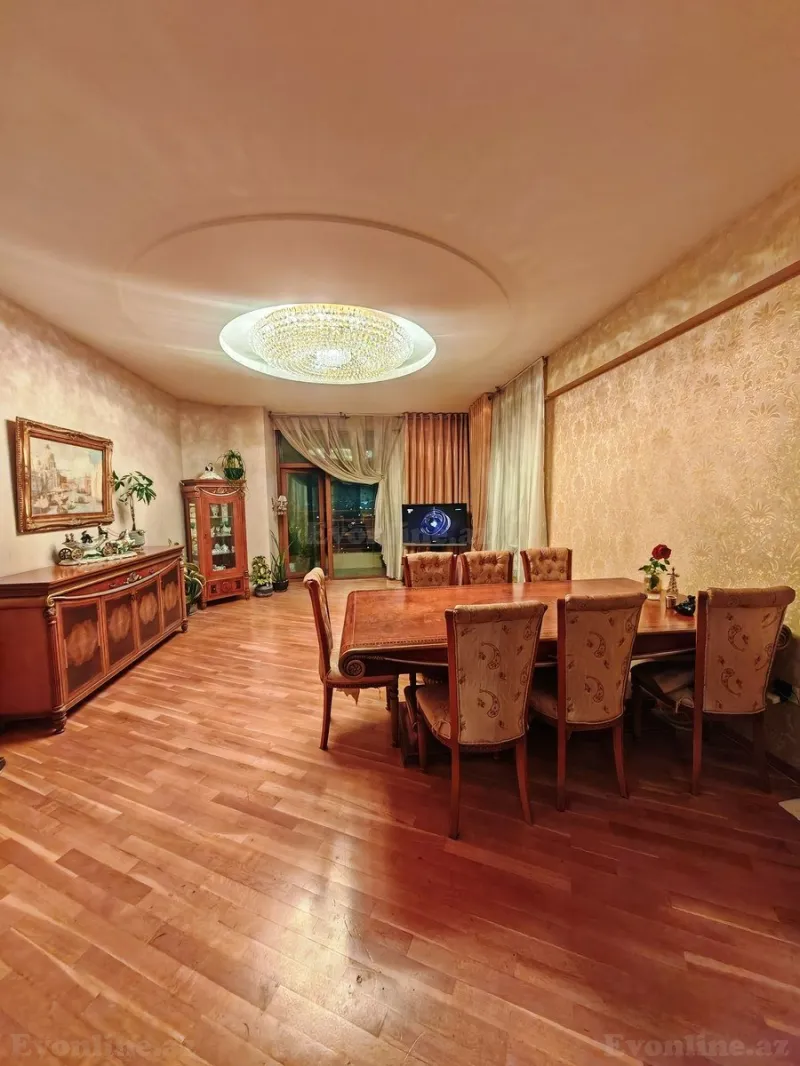 Satılır 3 otaqlı Mənzil Yeni tikili 115 m² Neftçilər m.