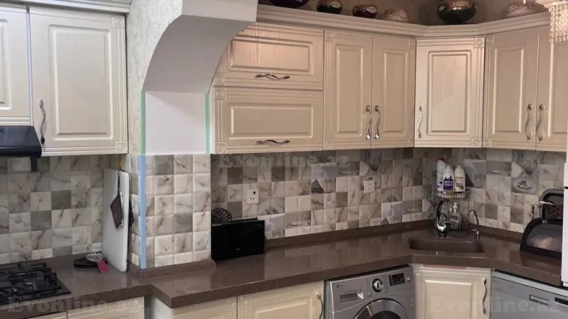 Satılır 5 otaqlı Mənzil Köhnə tikili 113 m² Sabunçu r. - şəkil 5