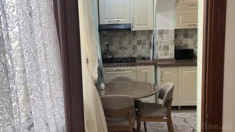 Satılır 5 otaqlı Mənzil Köhnə tikili 113 m² Sabunçu r. - şəkil 9