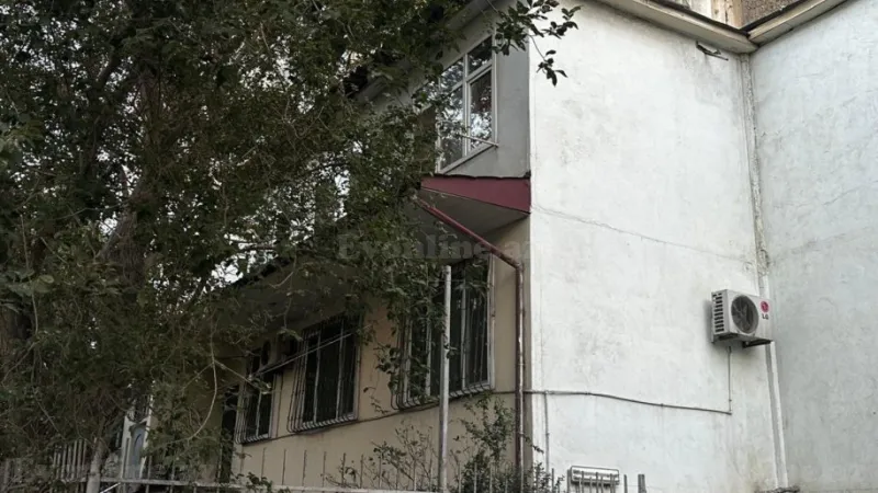 Satılır 4 otaqlı Mənzil Köhnə tikili 110 m² 8-ci mikrorayon - şəkil 3
