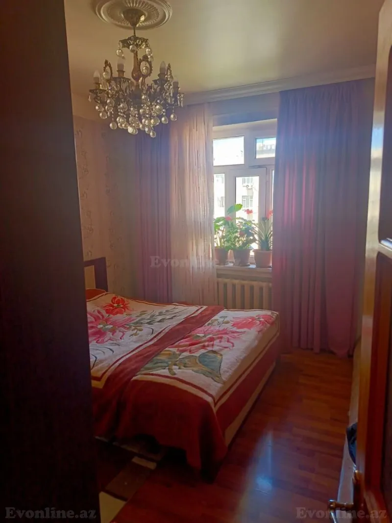 Satılır 3 otaqlı Mənzil Köhnə tikili 75 m² Qaraçuxur - şəkil 4