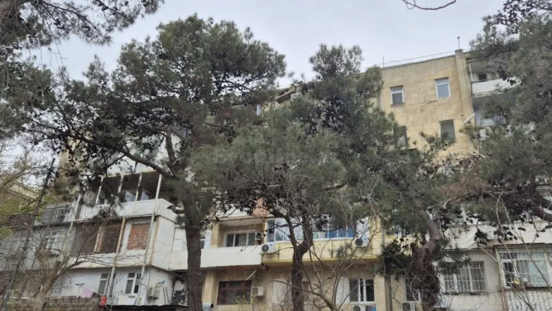 Satılır 3 otaqlı Mənzil Köhnə tikili 80 m² Yasamal r. - şəkil 14
