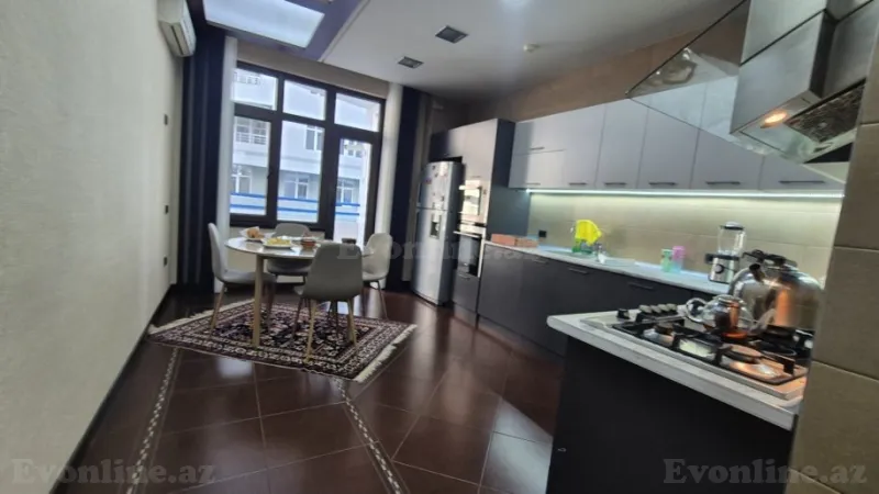 Satılır 4 otaqlı Mənzil Yeni tikili 220 m² 28 May m. - şəkil 7