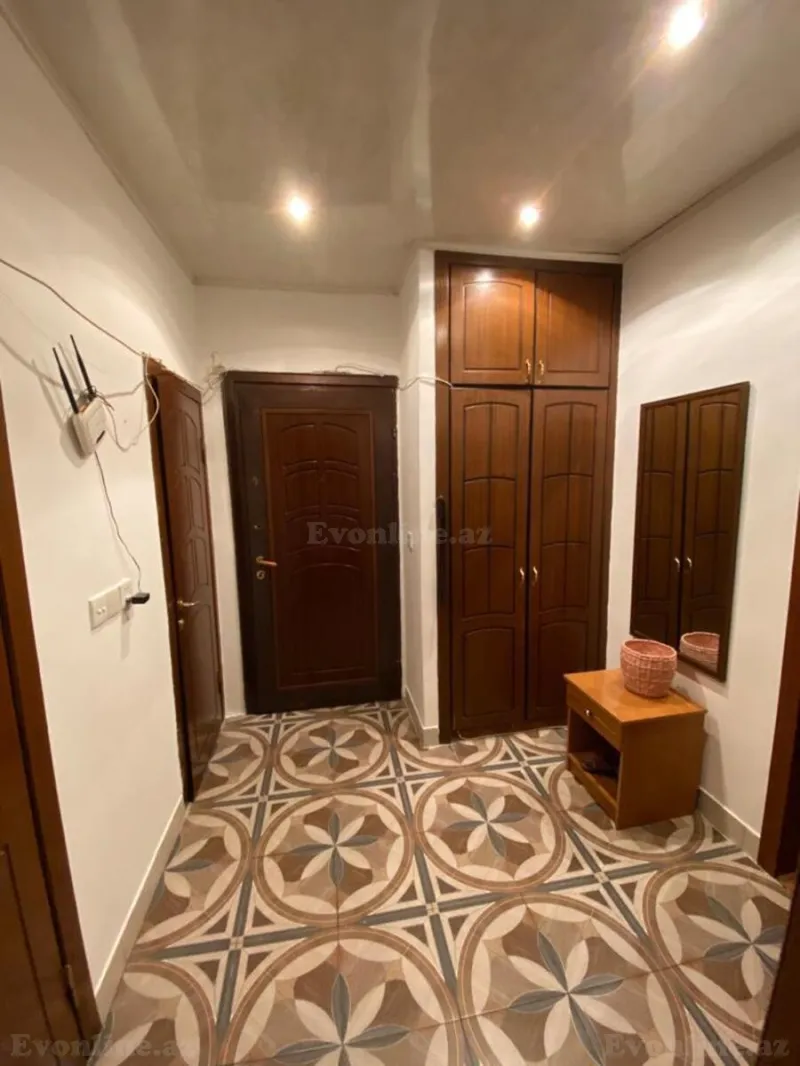 Satılır 3 otaqlı Mənzil Köhnə tikili 48 m² 7-ci mikrorayon - şəkil 2