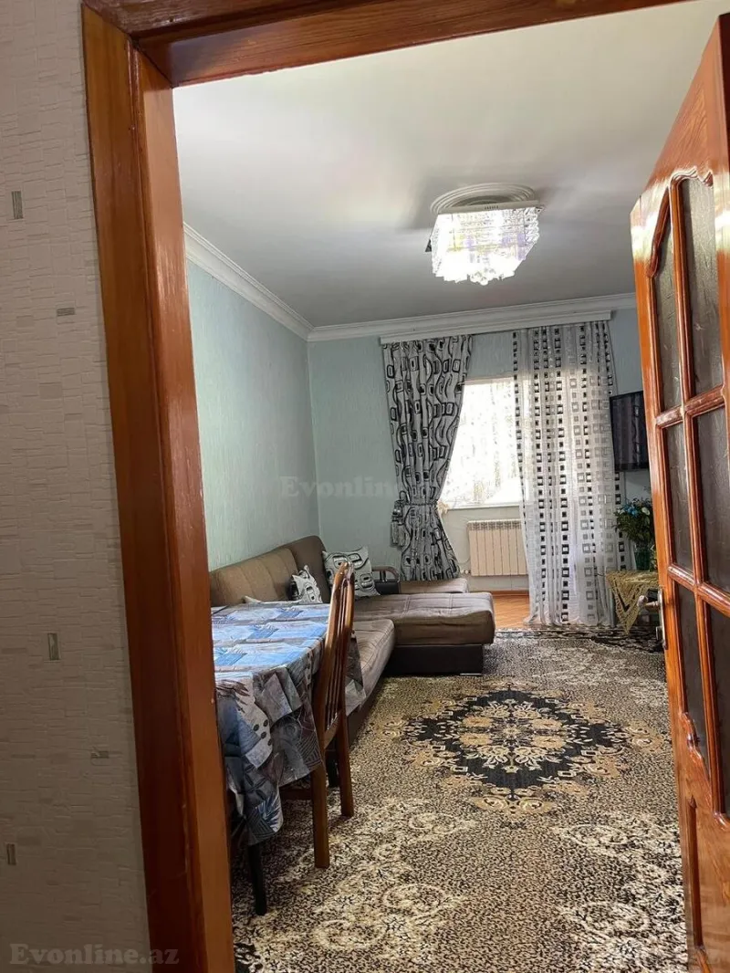 Satılır 2 otaqlı Mənzil Köhnə tikili 42 m² Yasamal r. - şəkil 2