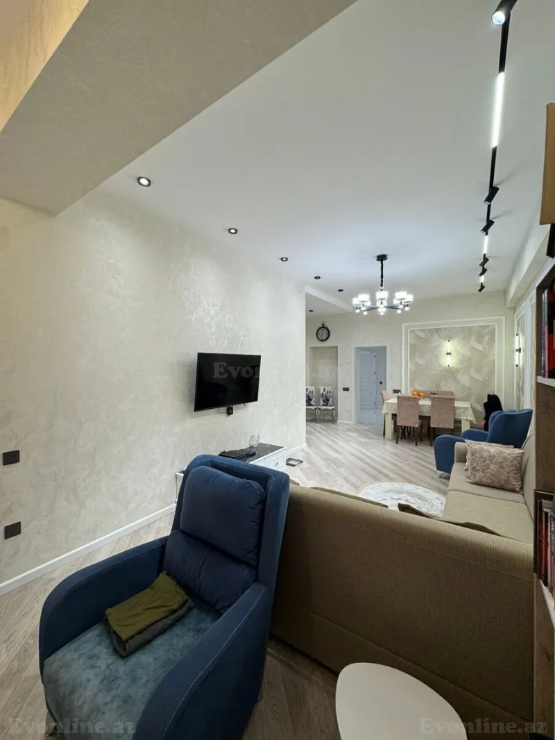 Satılır 2 otaqlı Mənzil Yeni tikili 80 m² Koroğlu m. - şəkil 4