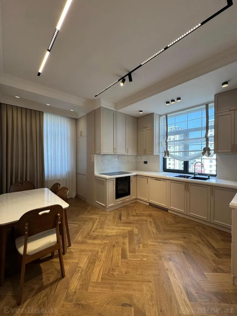 Satılır 4 otaqlı Mənzil Yeni tikili 165 m² Yasamal - şəkil 6