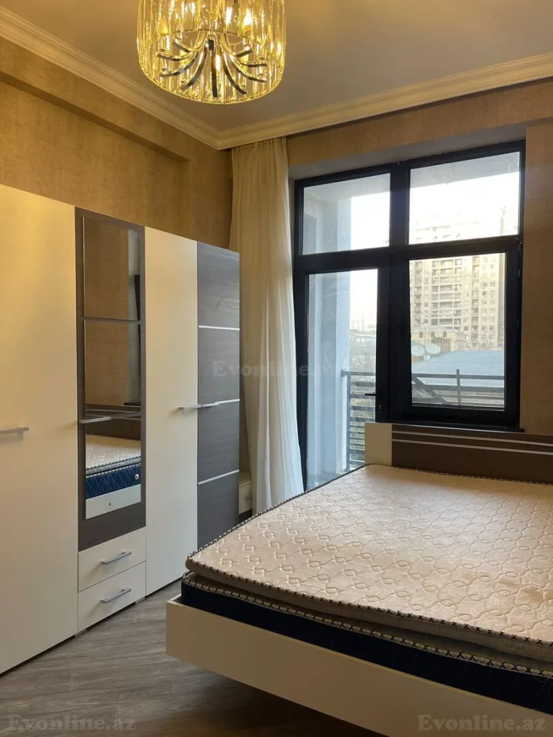 Kirayə verilir 3 otaqlı Mənzil Yeni tikili 130 m² Nərimanov r. - şəkil 15