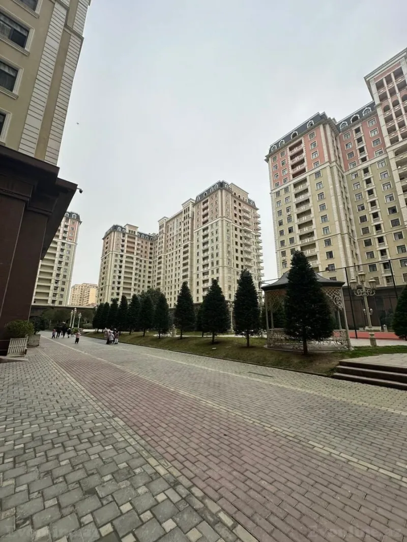 Satılır 3 otaqlı Mənzil Yeni tikili 100 m² Elmlər Akademiyası m.