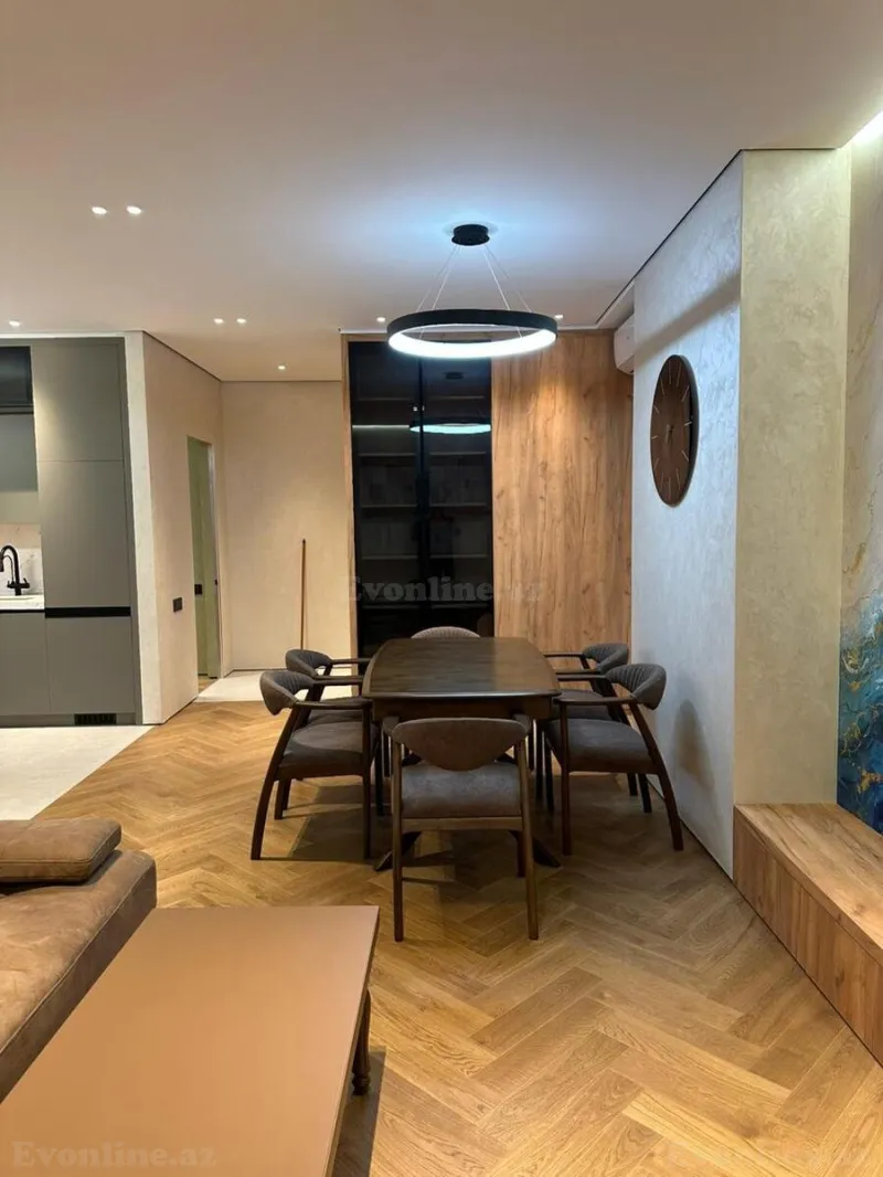 Satılır 3 otaqlı Mənzil Yeni tikili 110 m² 28 May m.