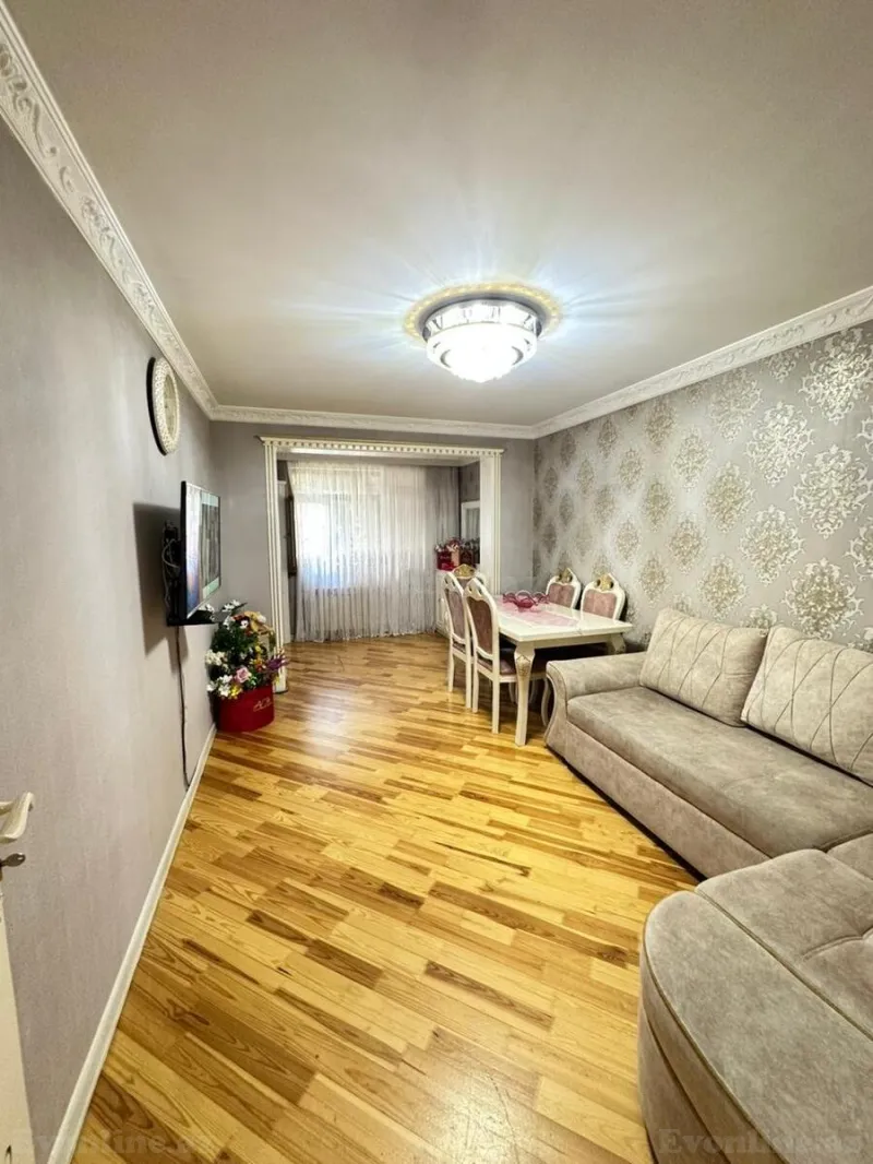 Satılır 2 otaqlı Mənzil Köhnə tikili 50 m² Xalqlar Dostluğu m.