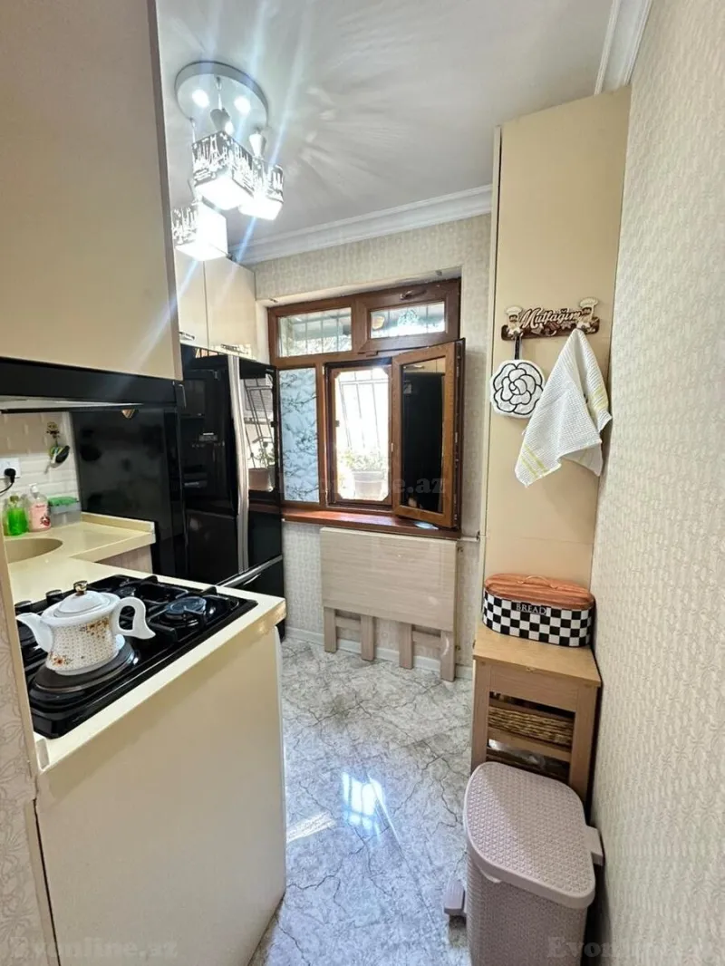 Satılır 2 otaqlı Mənzil Köhnə tikili 50 m² Xalqlar Dostluğu m. - şəkil 6