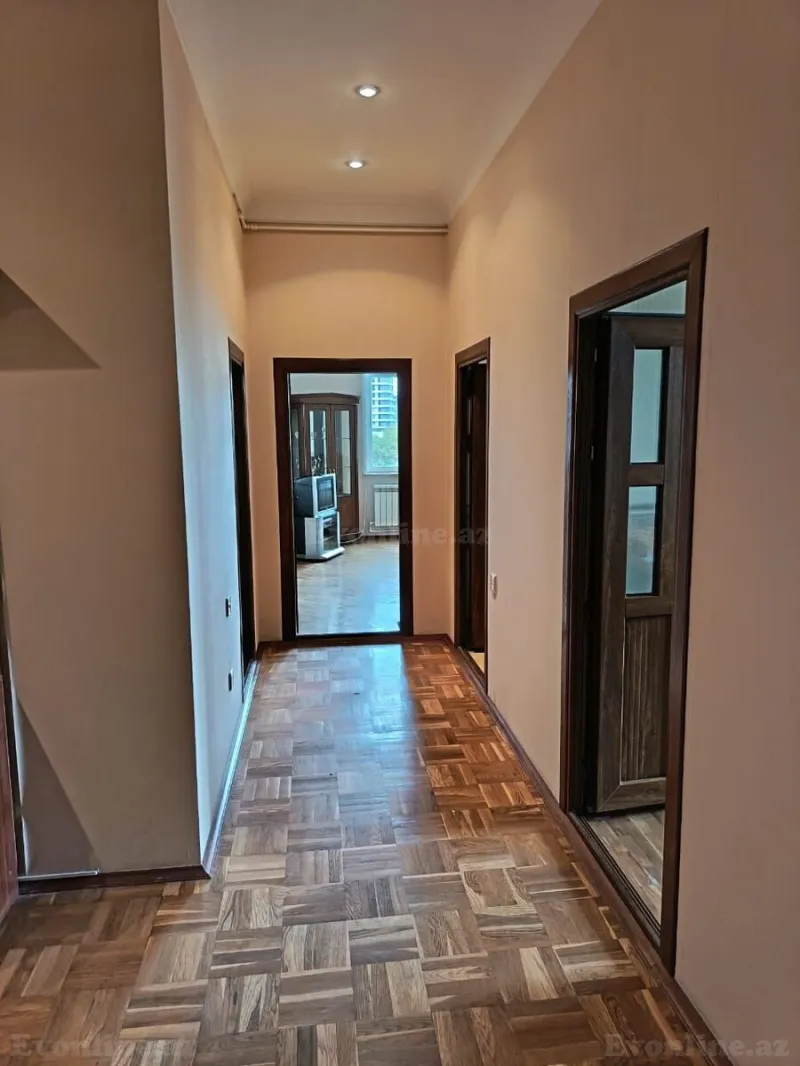 Kirayə verilir 2 otaqlı Mənzil Yeni tikili 80 m² 28 May m.