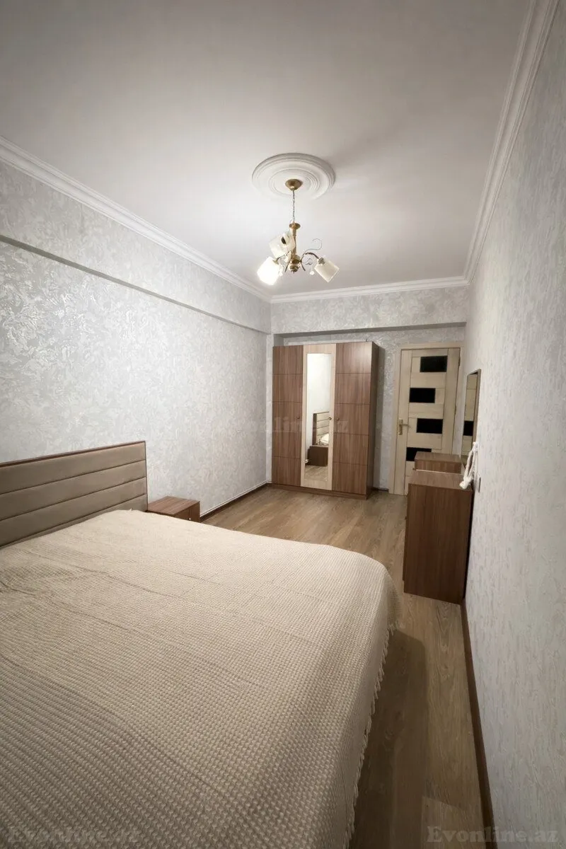 Satılır 2 otaqlı Mənzil Köhnə tikili 65 m² Nərimanov r. - şəkil 4